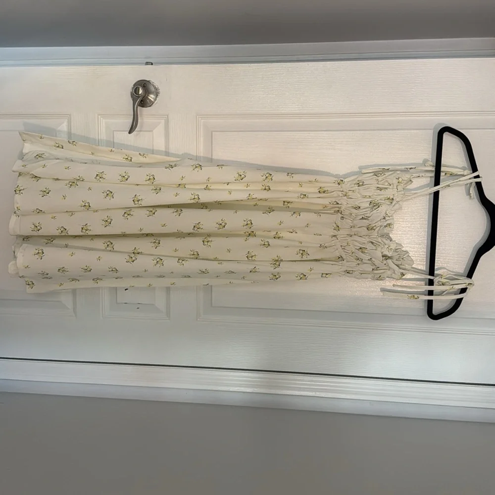 House of CB Christabel Floral Print Dress - Picture 4 of 5